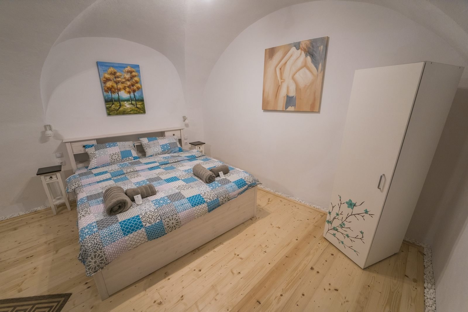 Natural Canadian pine floor