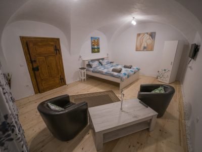 Pardoseală pensiune strada Barbierilor